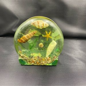 Vintage Green Lucite Acrylic Sea Shells Napkin/Letter Holder.
